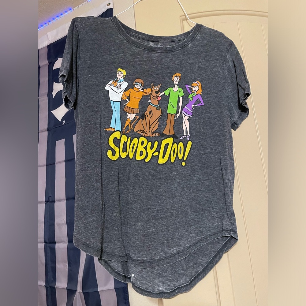 XL Scooby Doo shirt. Women’s XL.